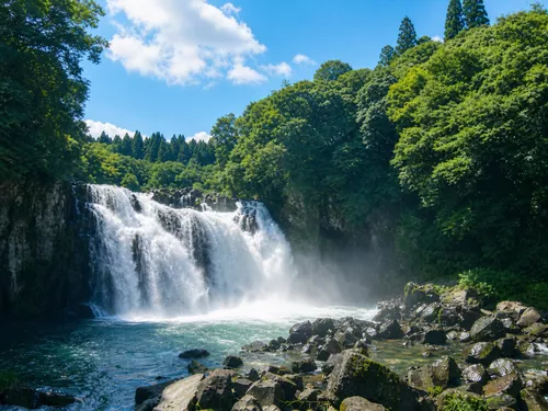 Sekinoo Falls